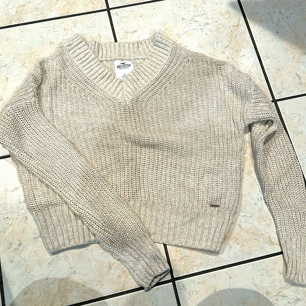 Hollister Knitted Cream Cropped Sweater